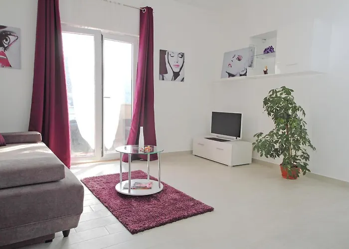 Du Lux Apartment 2